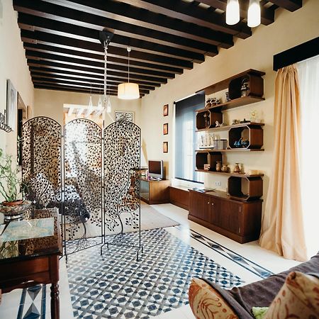 Апартаменты Loft Del Arte Кадис Экстерьер фото